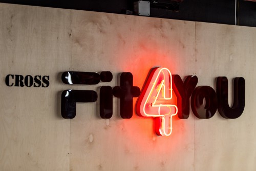 Вывеска в интерьере "Fit4you"