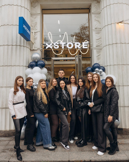 Фасадная вывеска для @xstore_brand